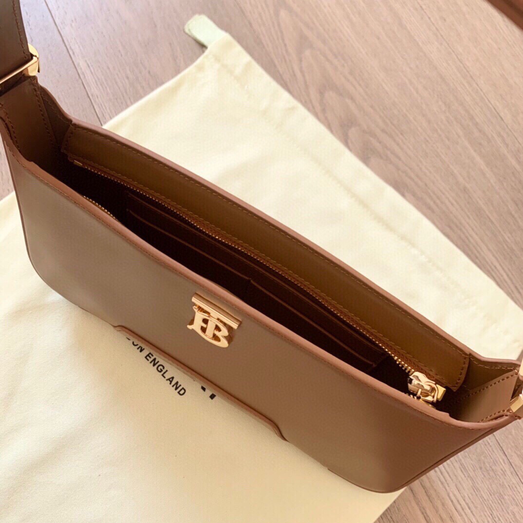 B**rry armpit bag-28x14x5cm