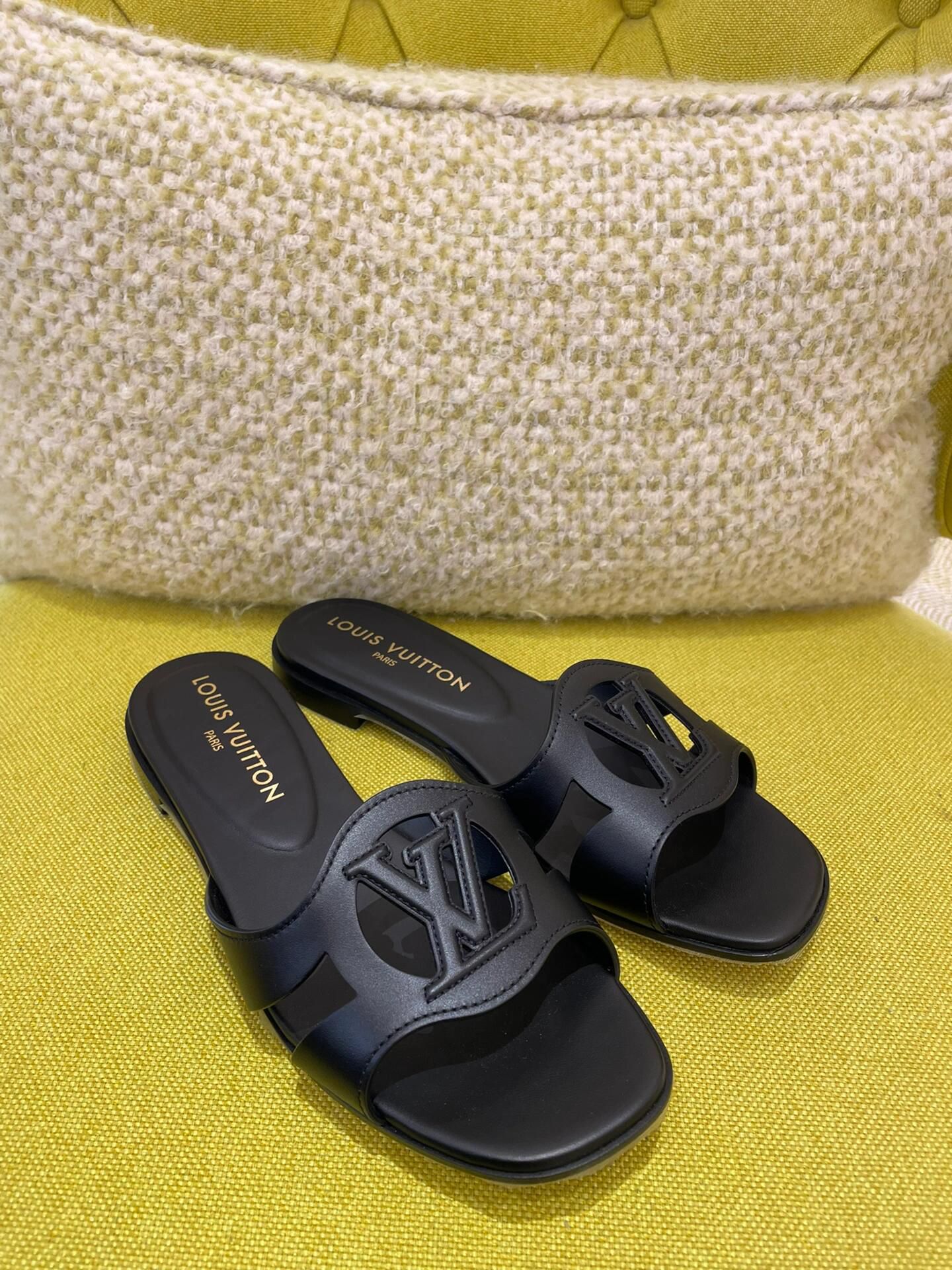 l0*is V*t0n slides