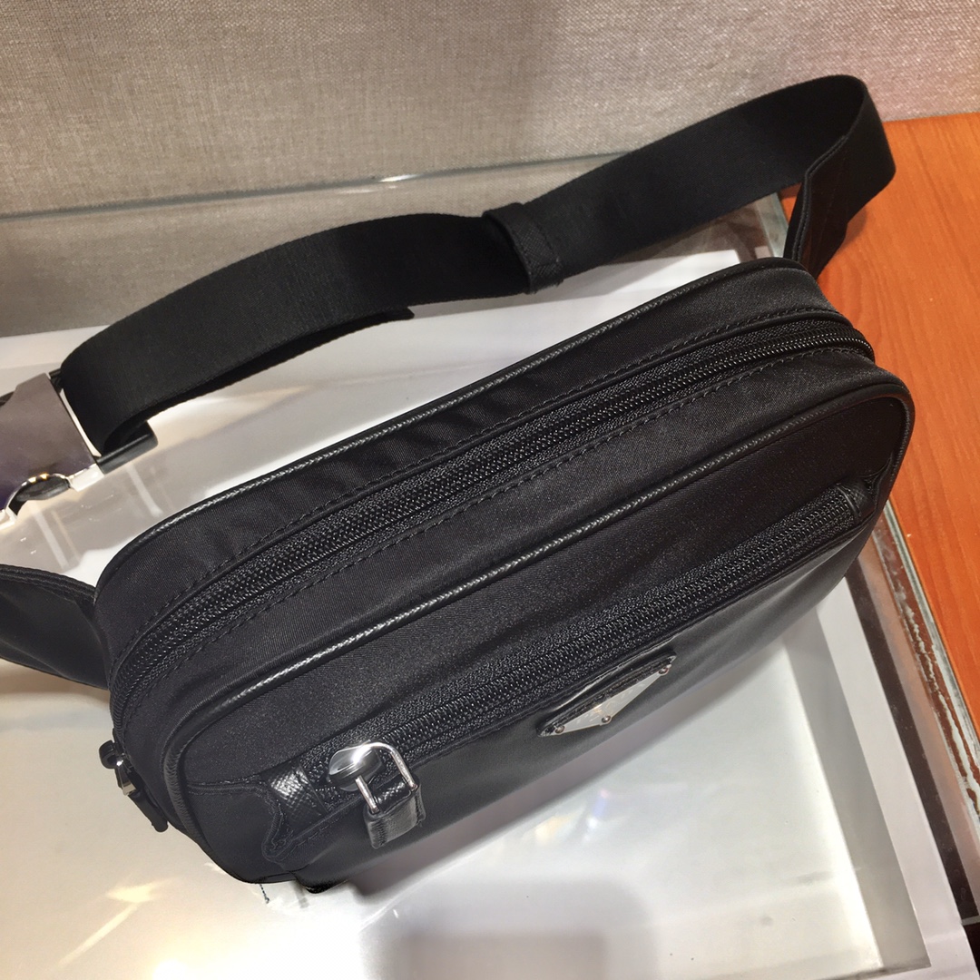 Pra*a 2vl977 waist bag -21*12.5*4.5cm