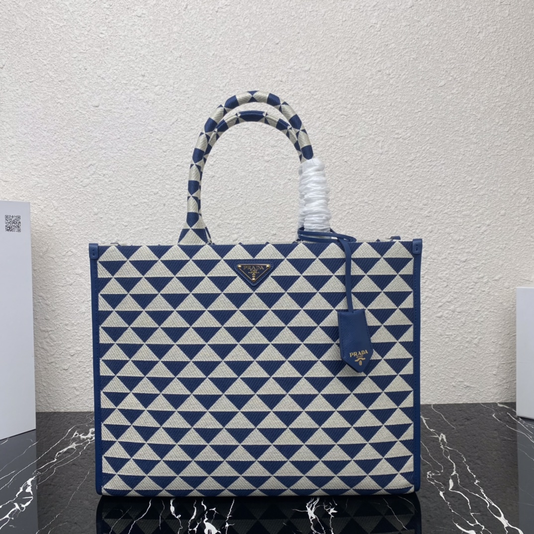 Pra*a small tote in saffiano leather 1ba356-39*31*11cm