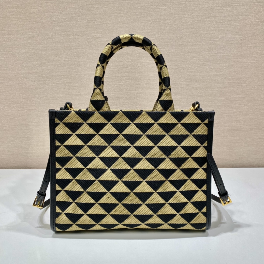 Pra*a small tote in saffiano leather 1ba354-28*22*9cm