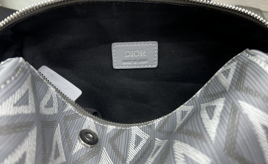 D*or saddle bag-25.5 x 20 x 6.5cm