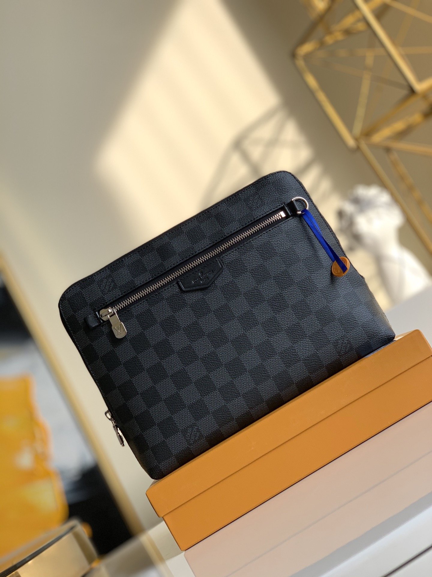l0*is V*t0n new pouch-21*27*5cm