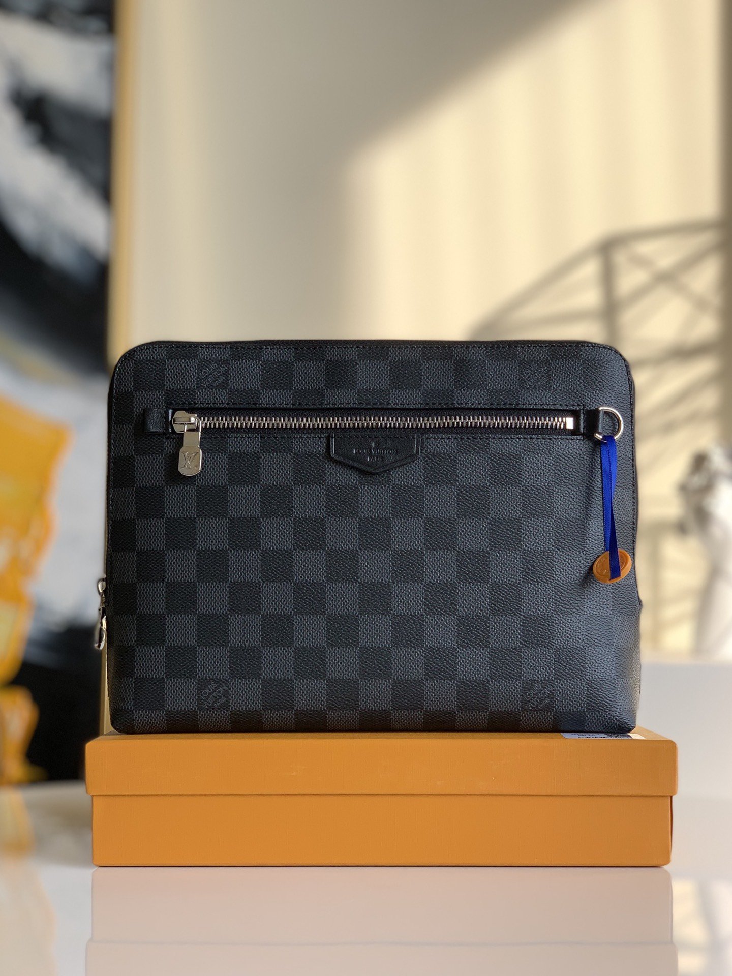 l0*is V*t0n new pouch-21*27*5cm