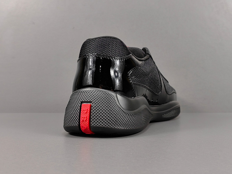 Pra*a sneakers