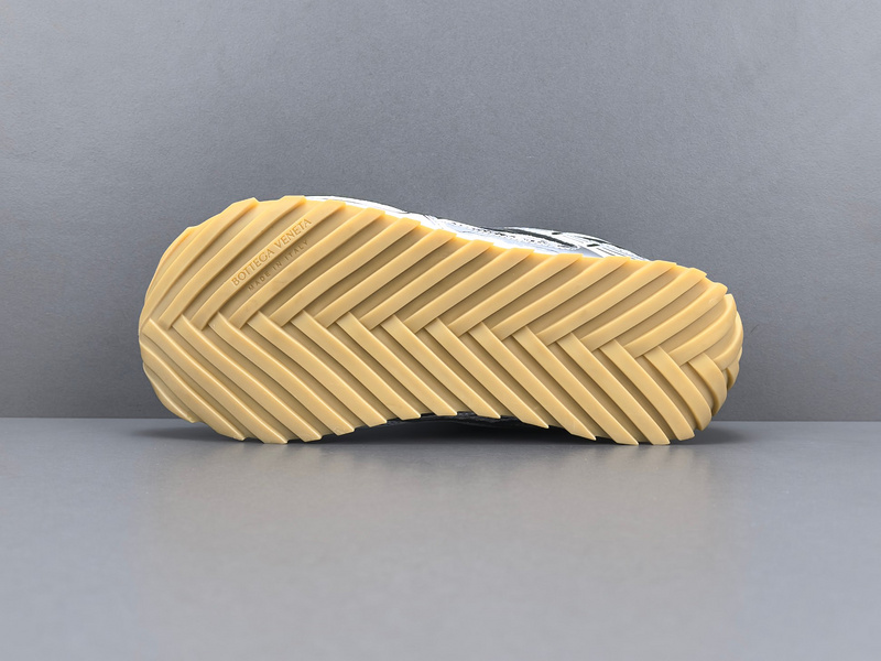 B0tt*ga Ven*ta Orbit Sneaker
