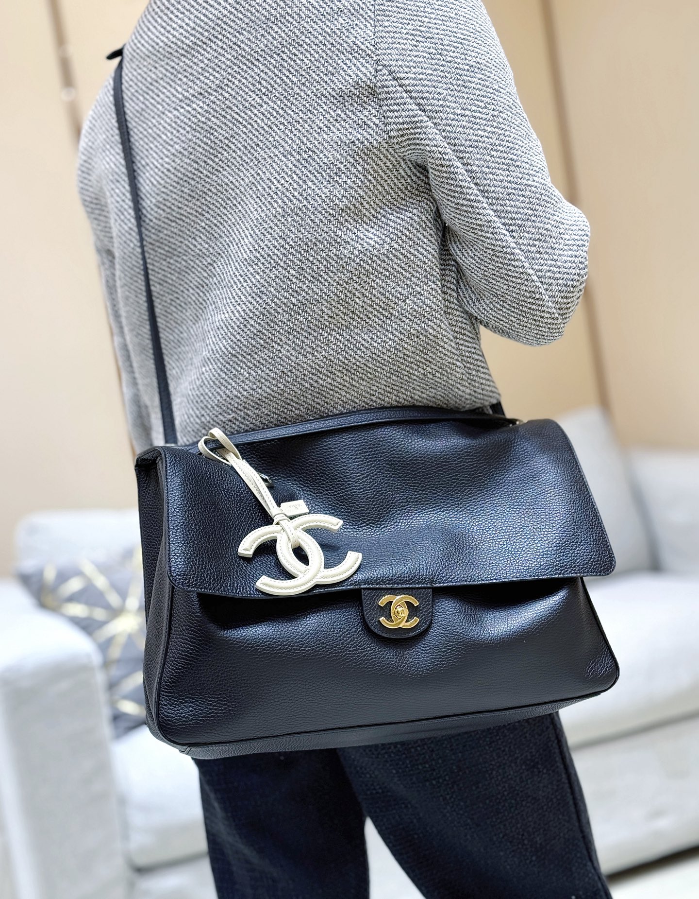Ch@nel Maxi Flapbag , Grained Calfskin & Silver-Tone Metal, lLight-26*38.5*11CM