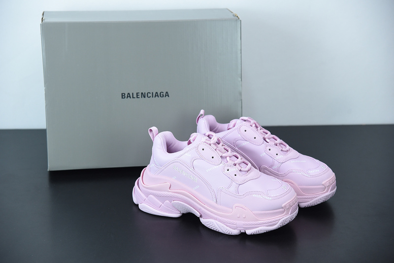 Ba*len*cia*ga triple s