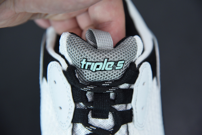 Ba*len*cia*ga triple s