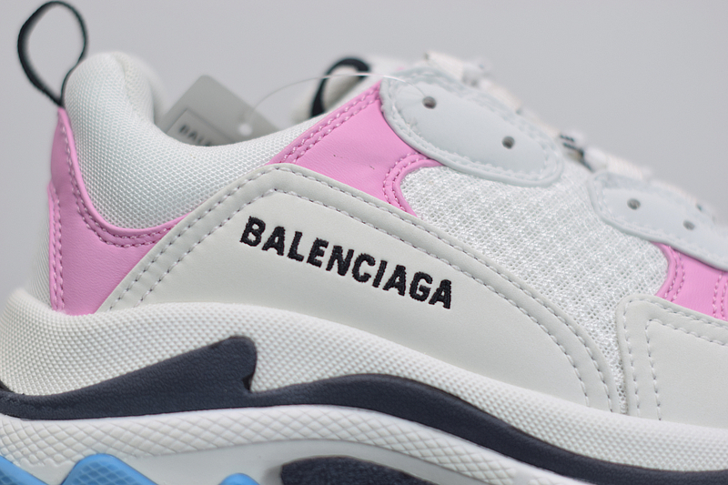 Ba*len*cia*ga triple s