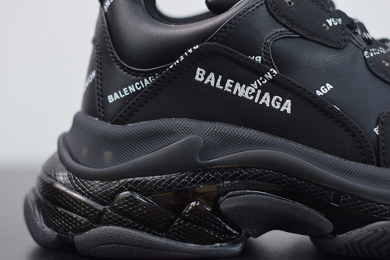 Ba*len*cia*ga triple s