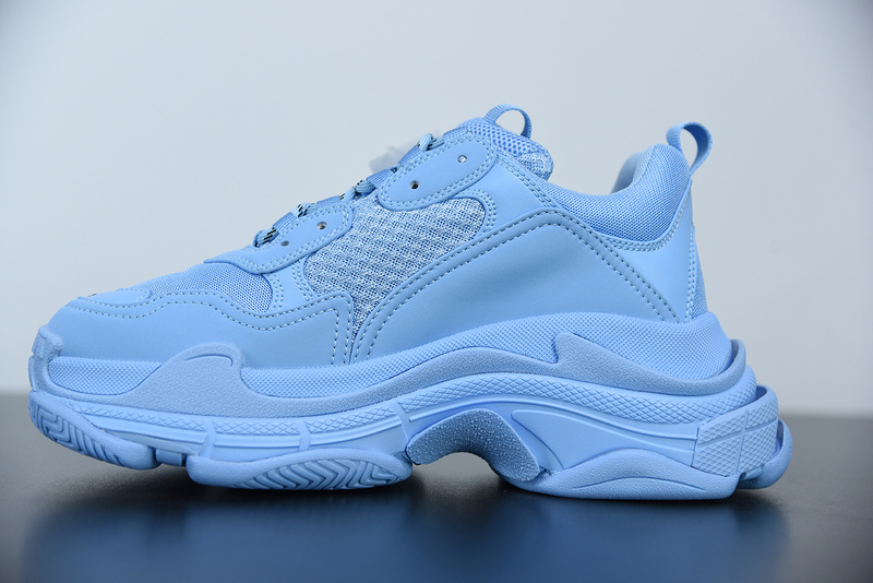 Ba*len*cia*ga triple s