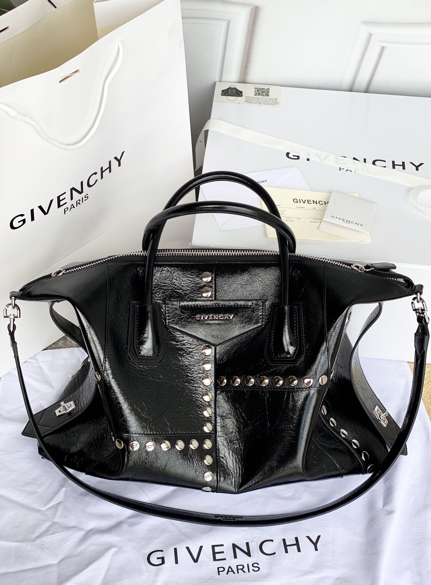 G1uenchy antigona soft tote-45*9*35cm