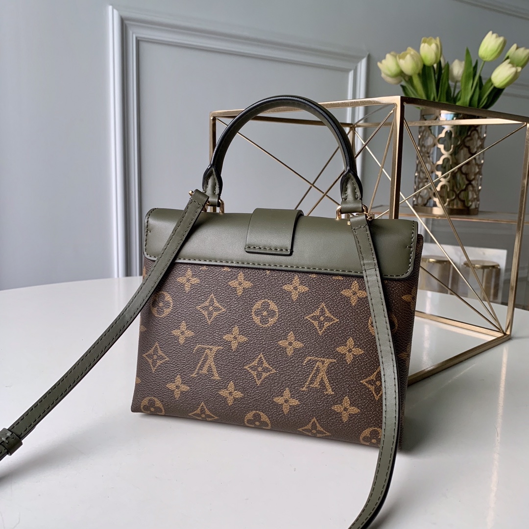 l0*is V*t0n locky bb bag -21* 17.0*8cm