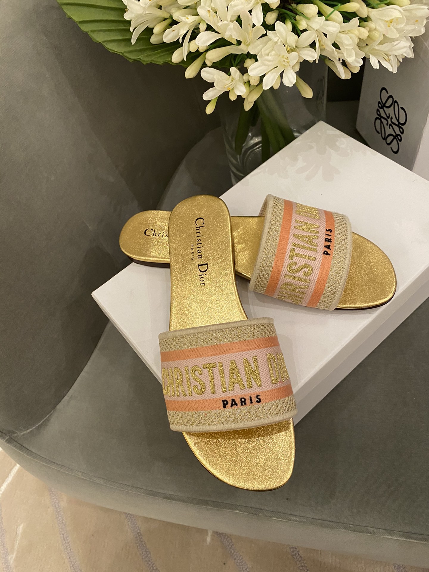 D*or slippers