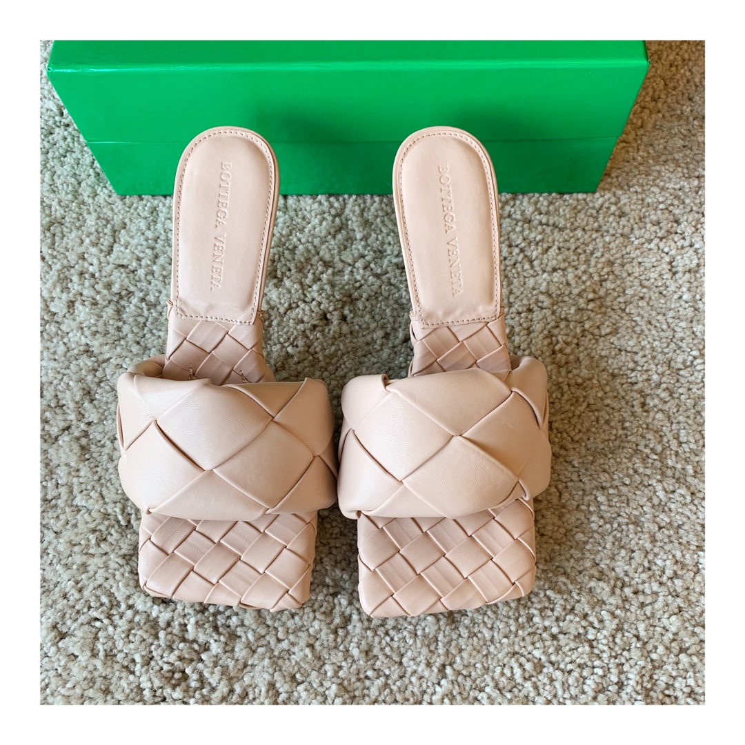 b0tte*a Ven*ta sandals