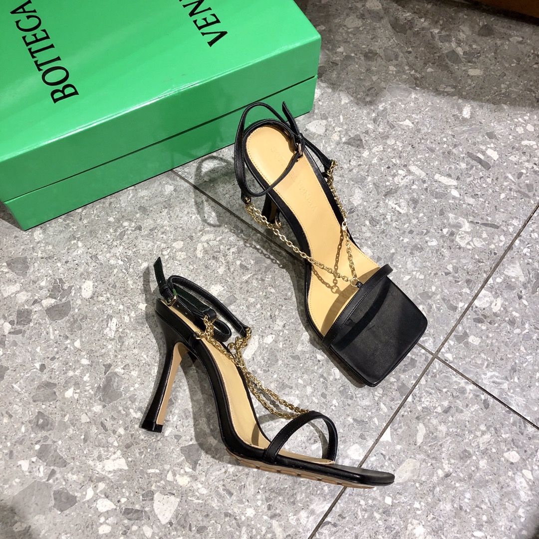 b0tte*a Ven*ta 2021ss heels
