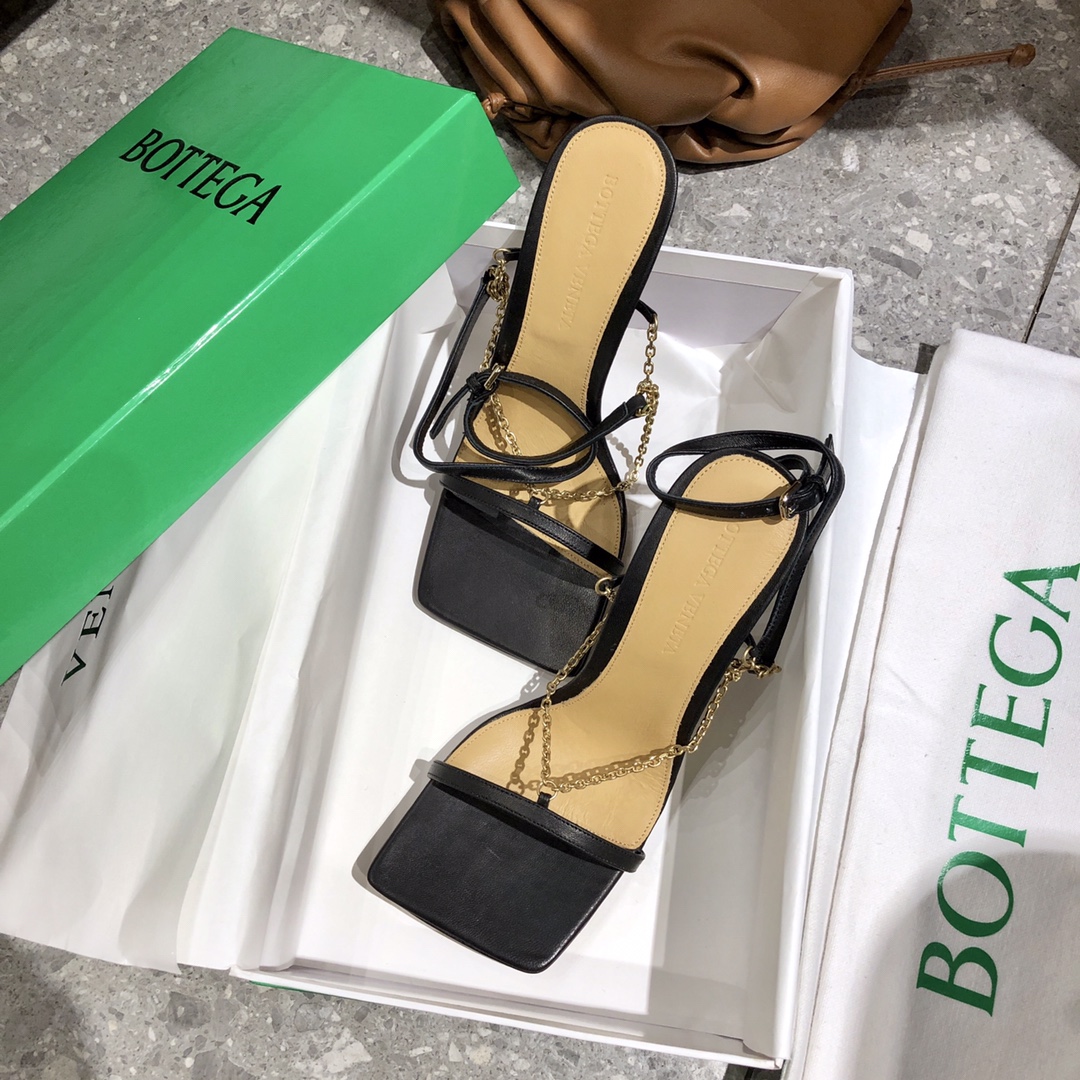 b0tte*a Ven*ta 2021ss heels