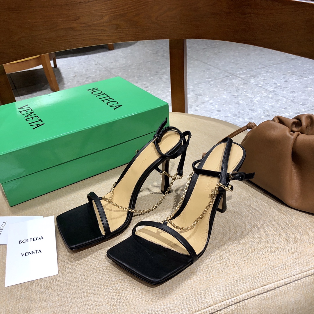 b0tte*a Ven*ta 2021ss heels