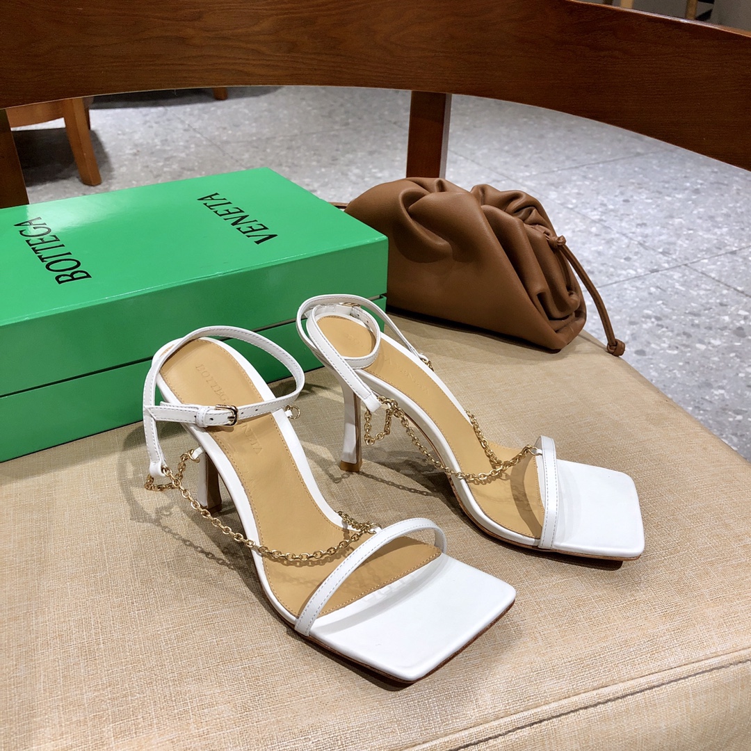 b0tte*a Ven*ta 2021ss heels