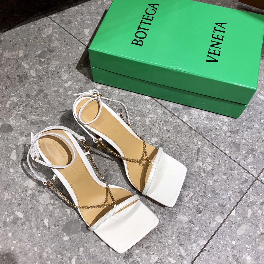b0tte*a Ven*ta 2021ss heels