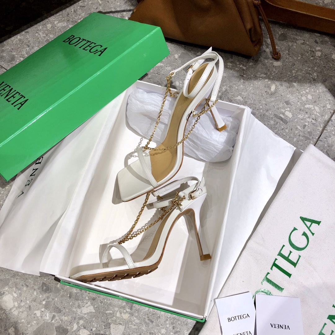 b0tte*a Ven*ta 2021ss heels