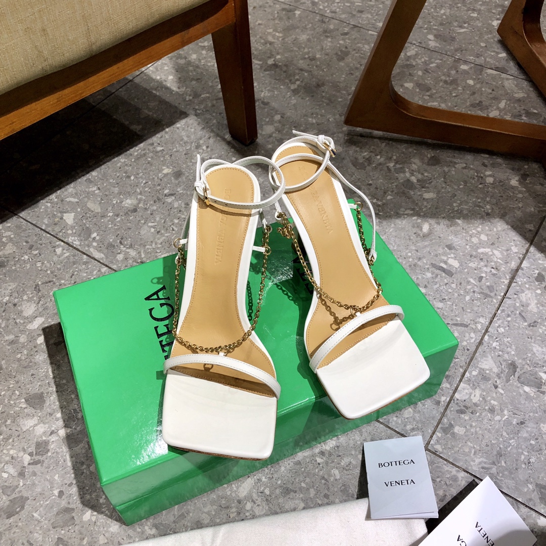 b0tte*a Ven*ta 2021ss heels