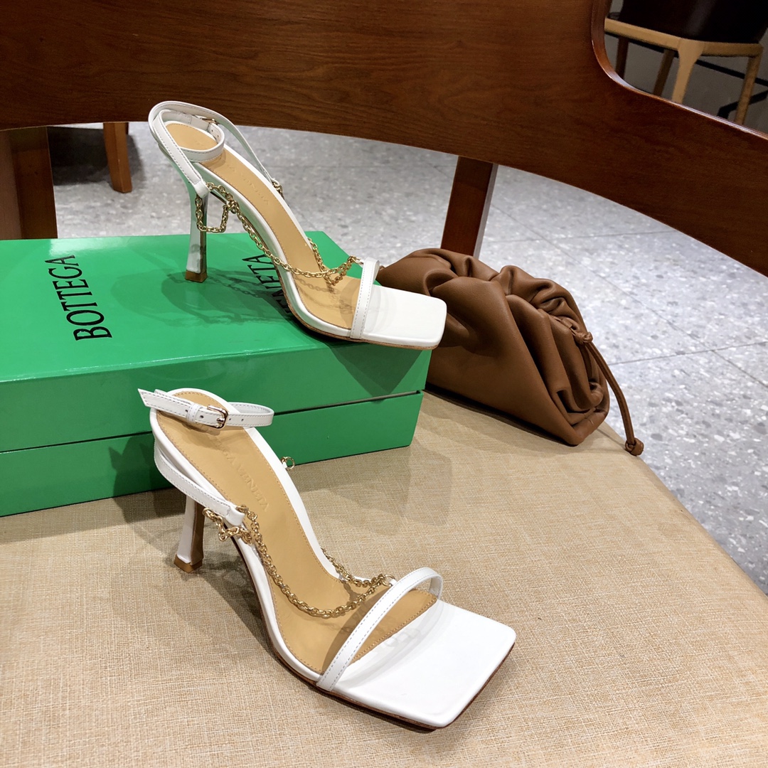 b0tte*a Ven*ta 2021ss heels