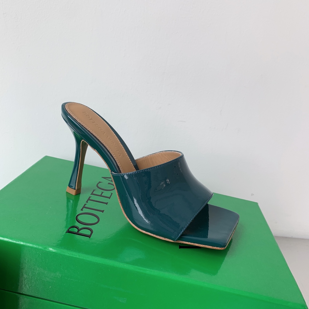 b0tte*a Ven*ta heels