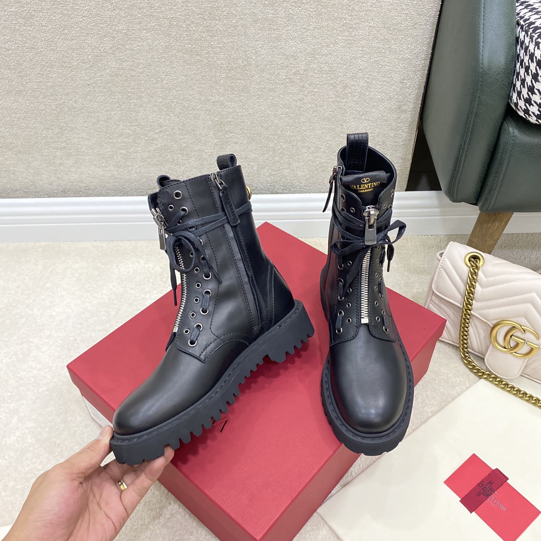 Va1e*ntin0 boots