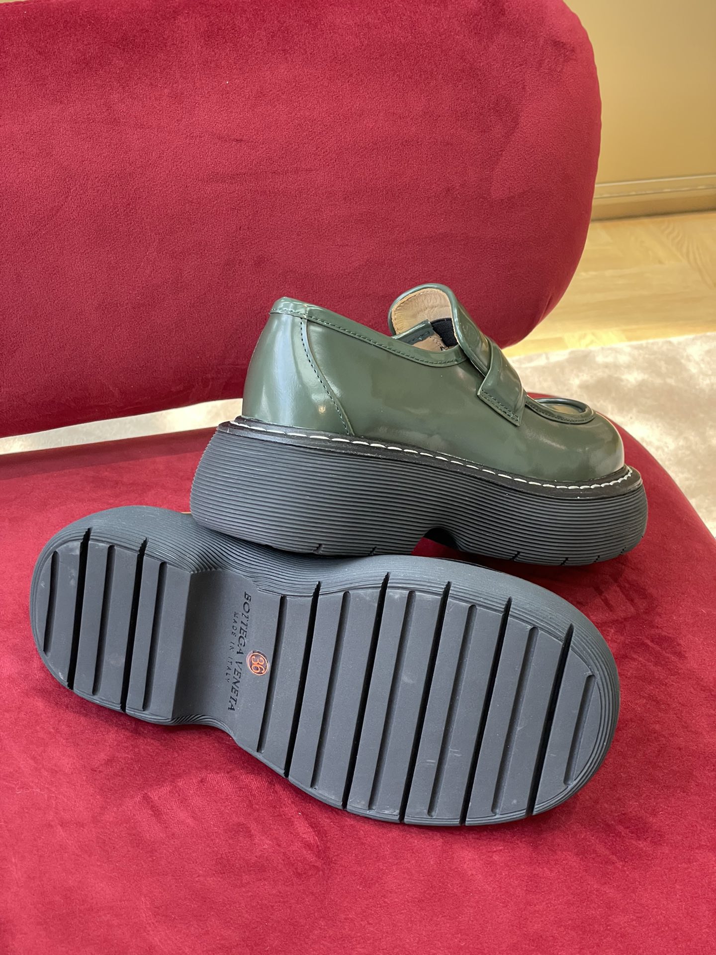 b0tte*a Ven*ta bounce boots(size 35-45)
