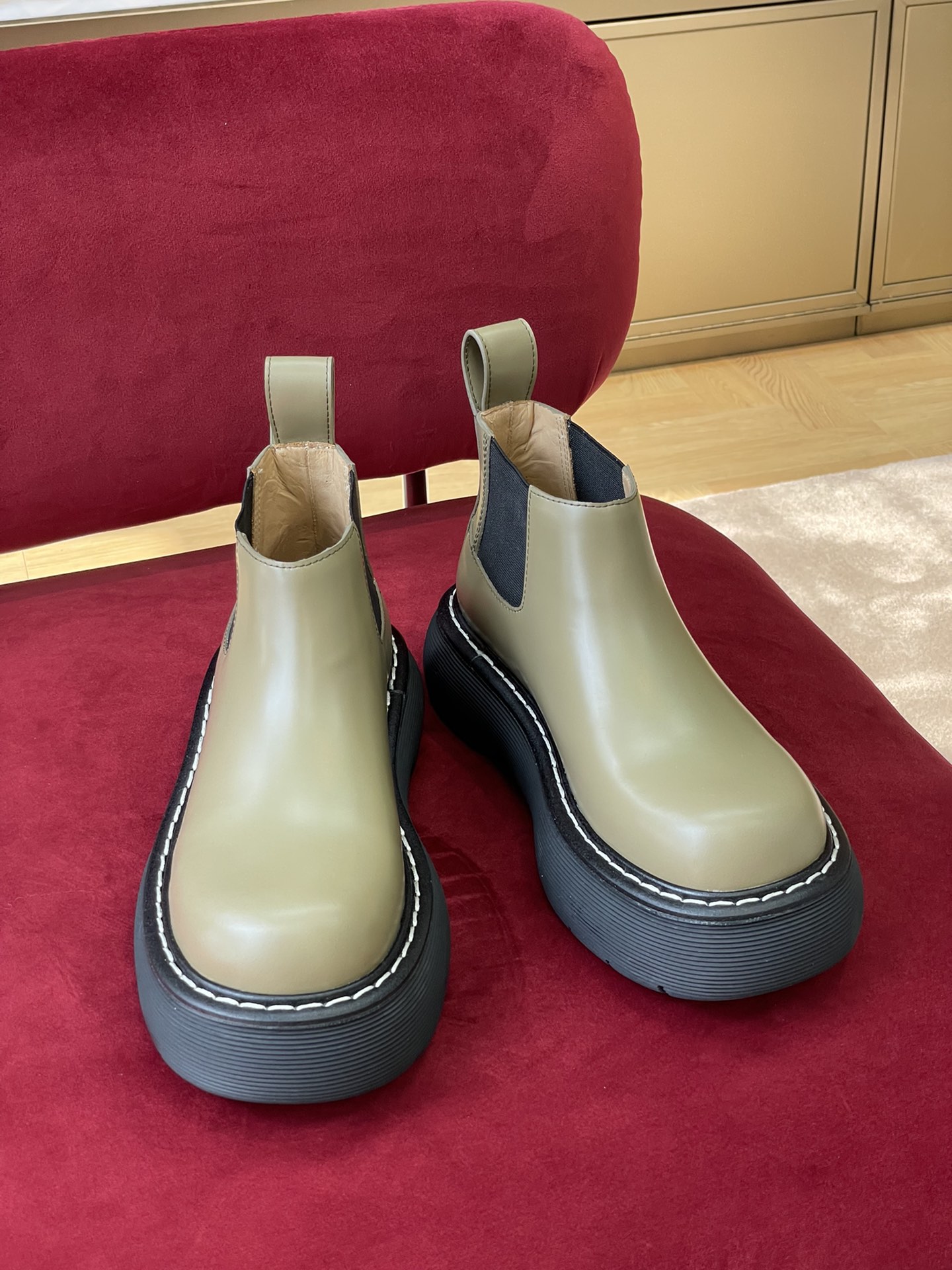 b0tte*a Ven*ta bounce boots(size 35-45)