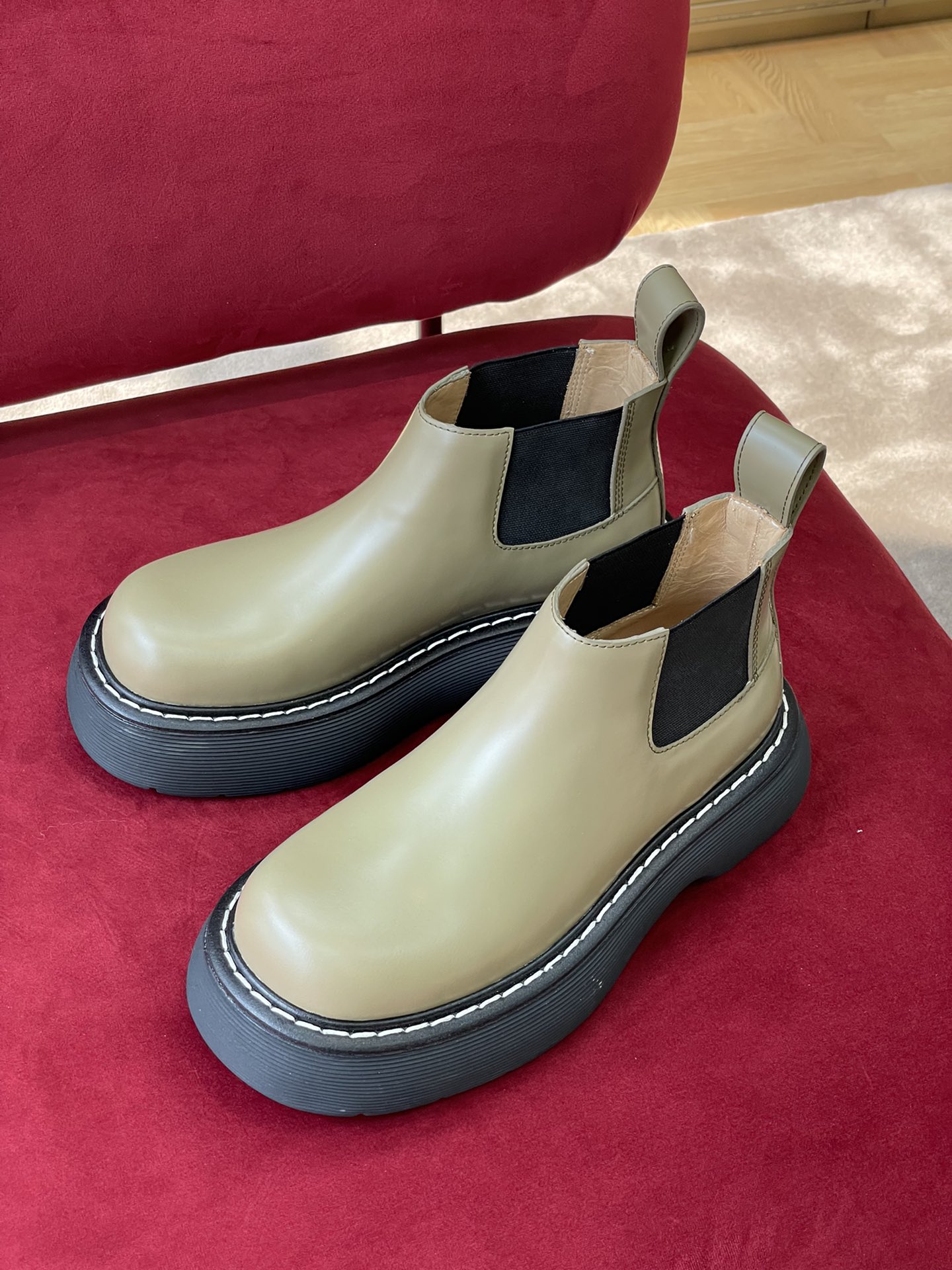 b0tte*a Ven*ta bounce boots(size 35-45)