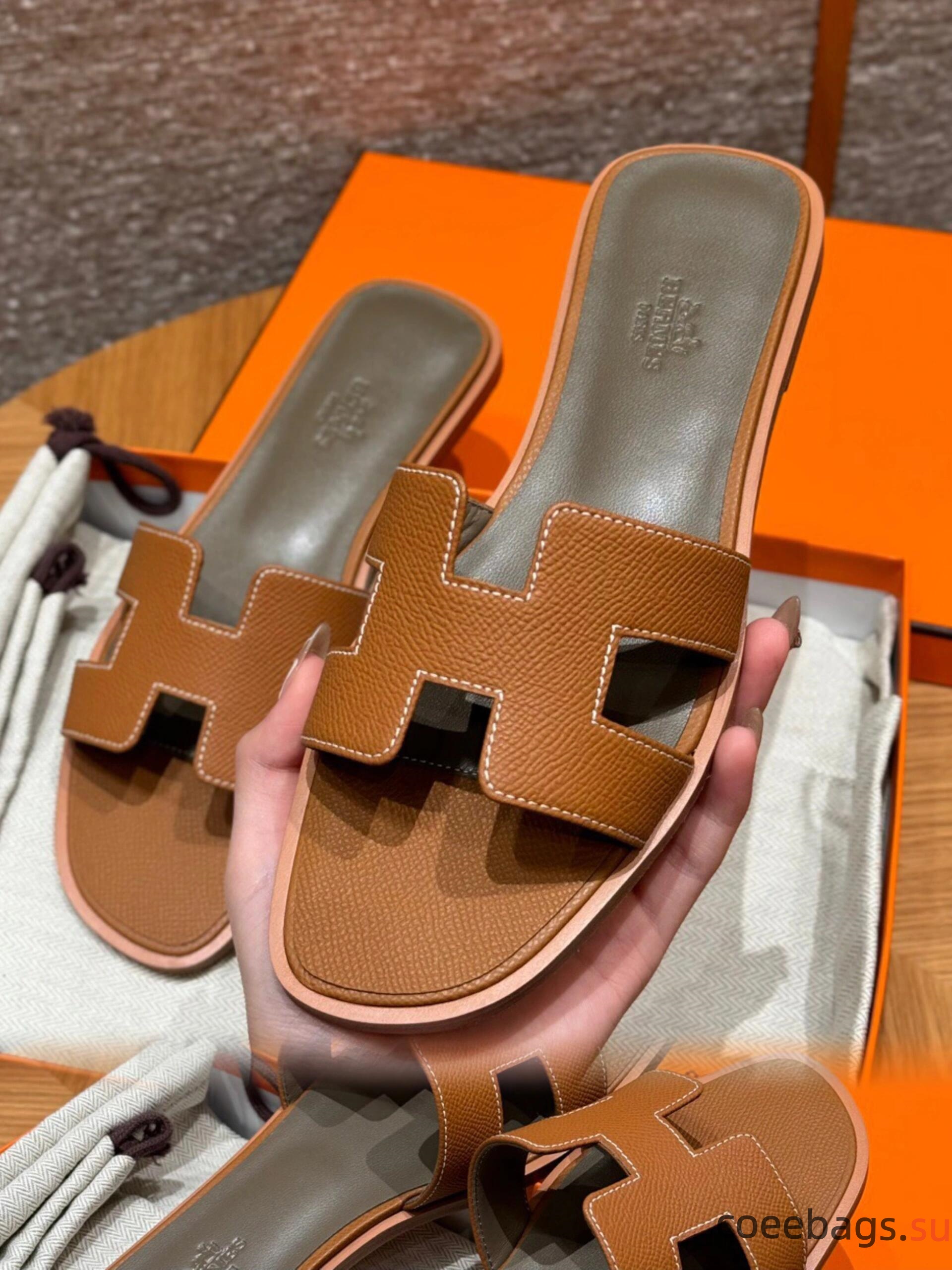 H**me5 Slippers In Caviar Leather