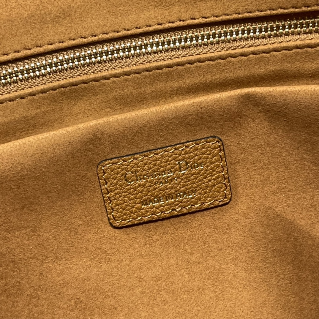 D*or book tote