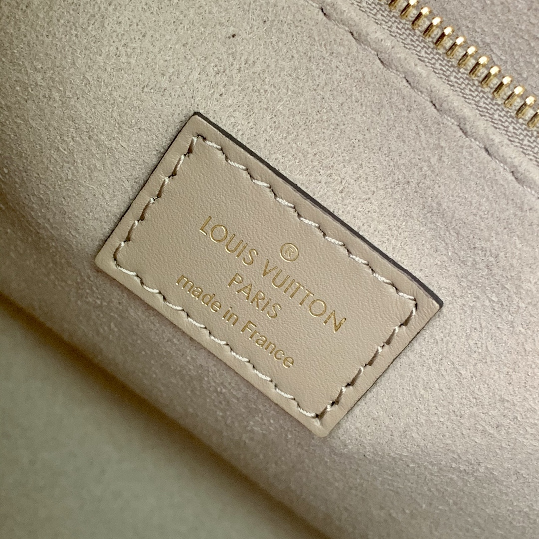 l0*is V*t0n onthego handbag-28*11*19cm