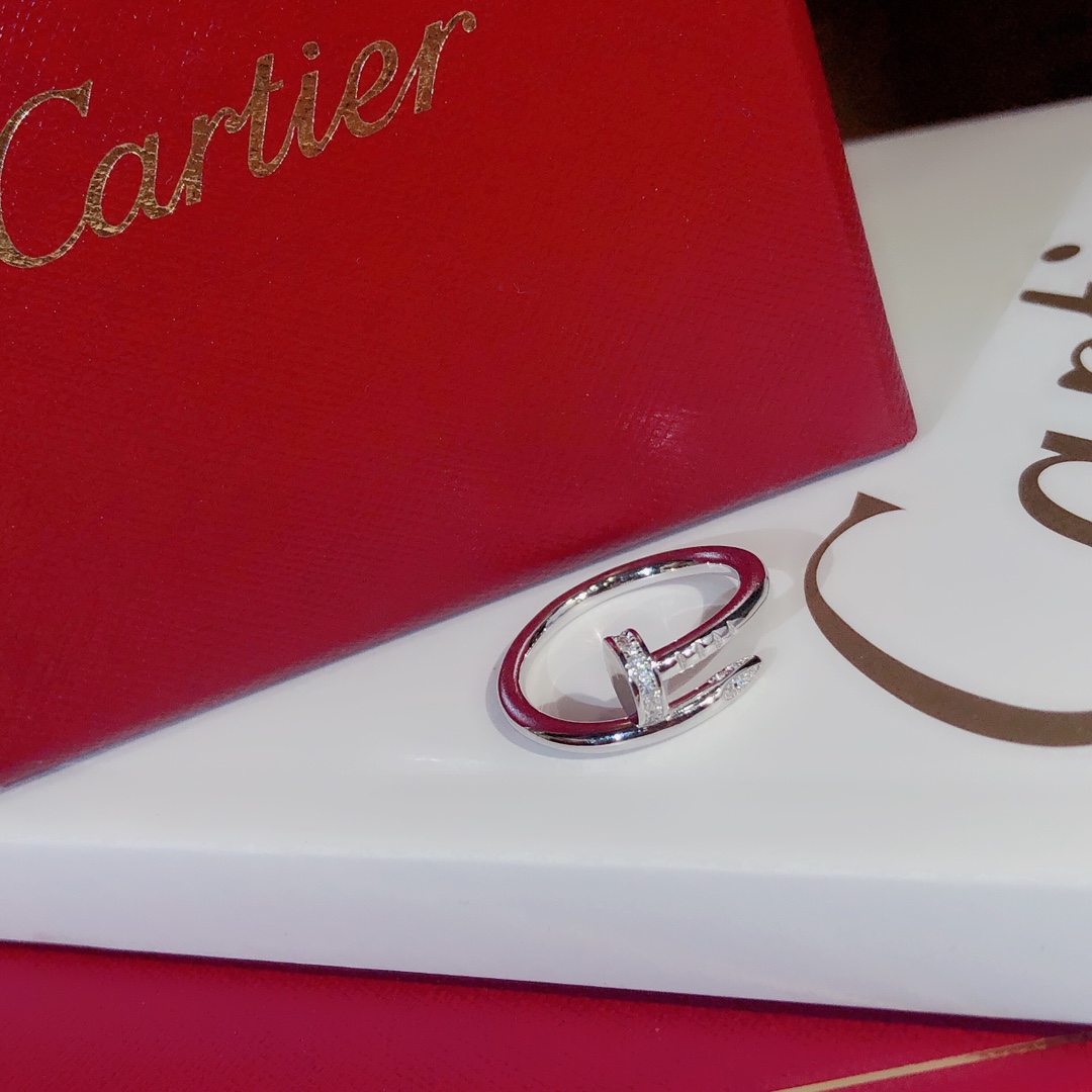 Ca*t*er ring