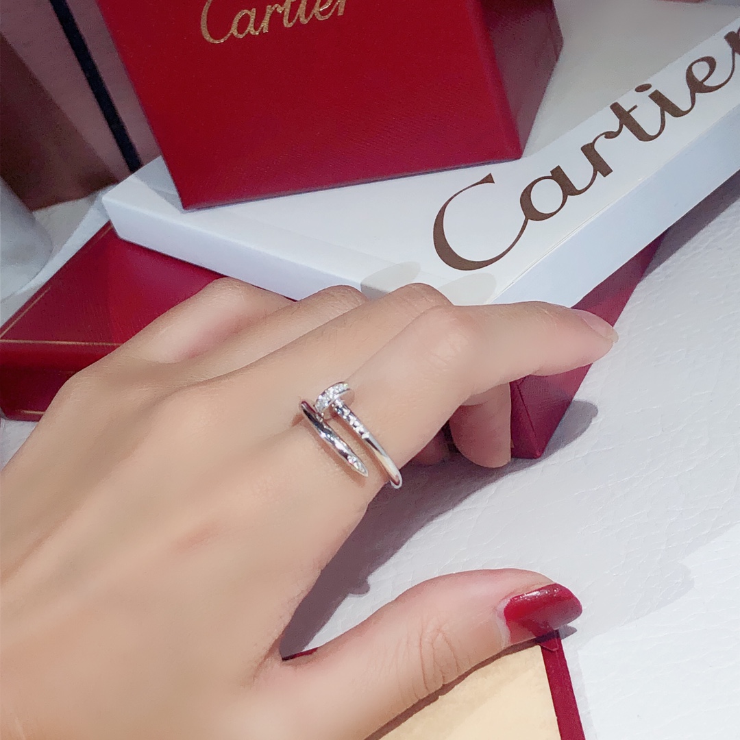 Ca*t*er ring