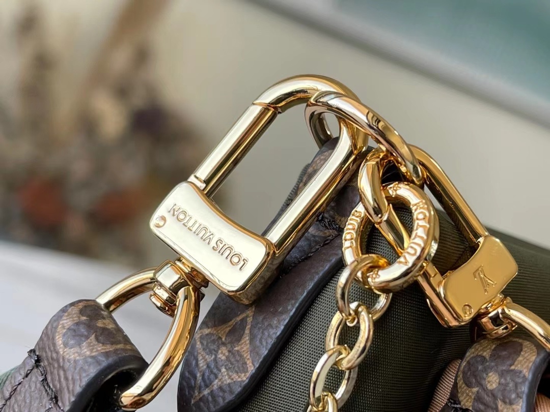 l0*is V*t0n multi pochette accessoires-34 x 21.5 x 5cm