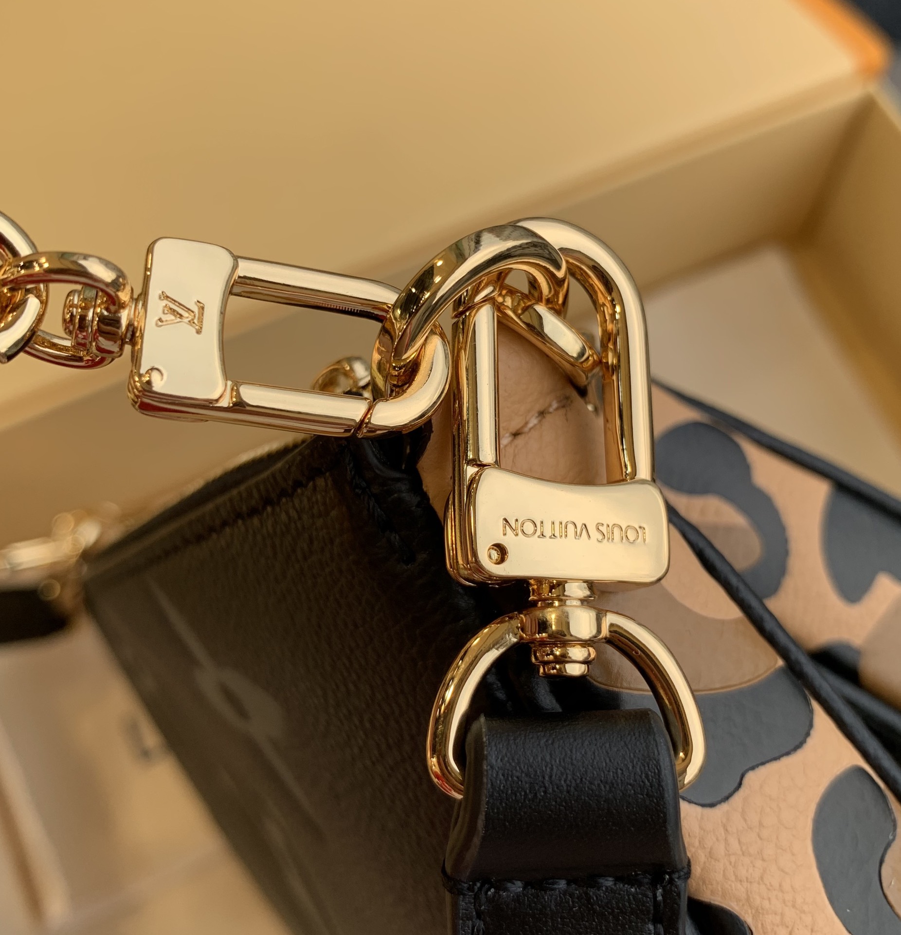 l0*is V*t0n multi pochette accessoires-25*13&20*11*10cm