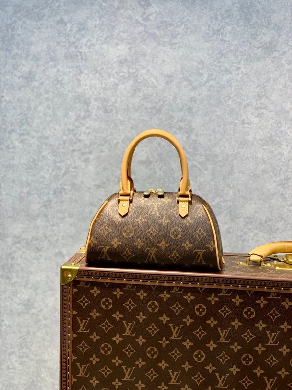 l0*is V*t0n handbags-23*13*14cm