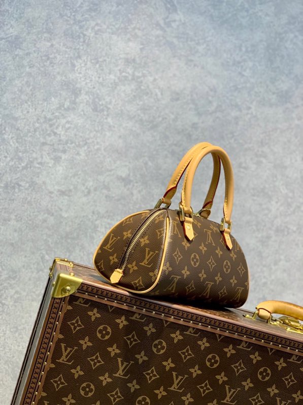 l0*is V*t0n handbags-23*13*14cm