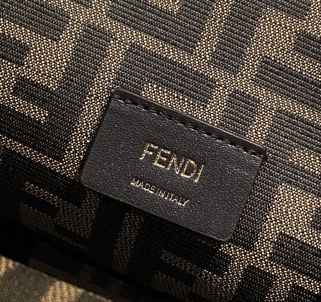 F**di first bag-26*18*9.5/32.5*23.5*15cm