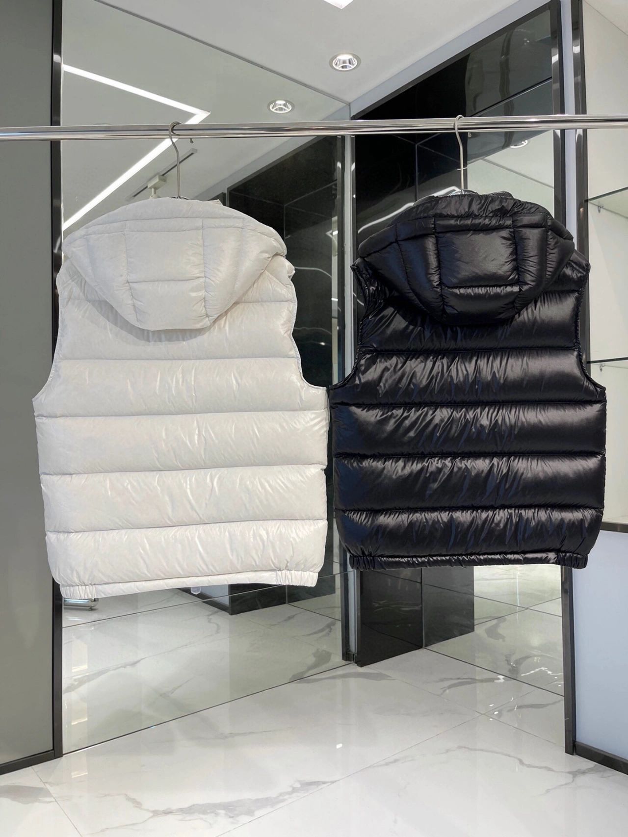M0nc1er vest