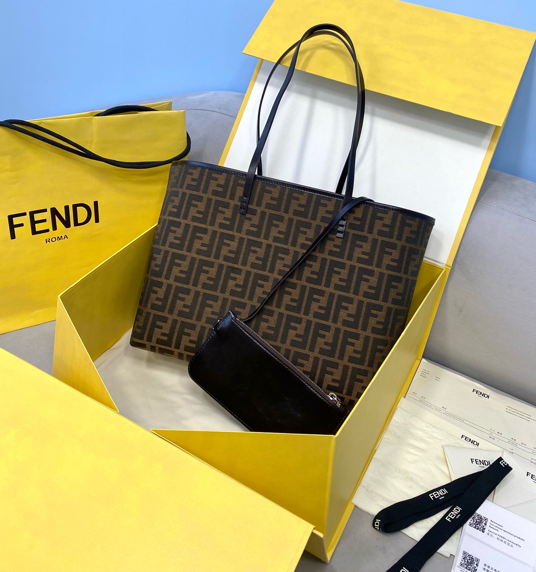 F**di vintage handbags-34×13×27cm
