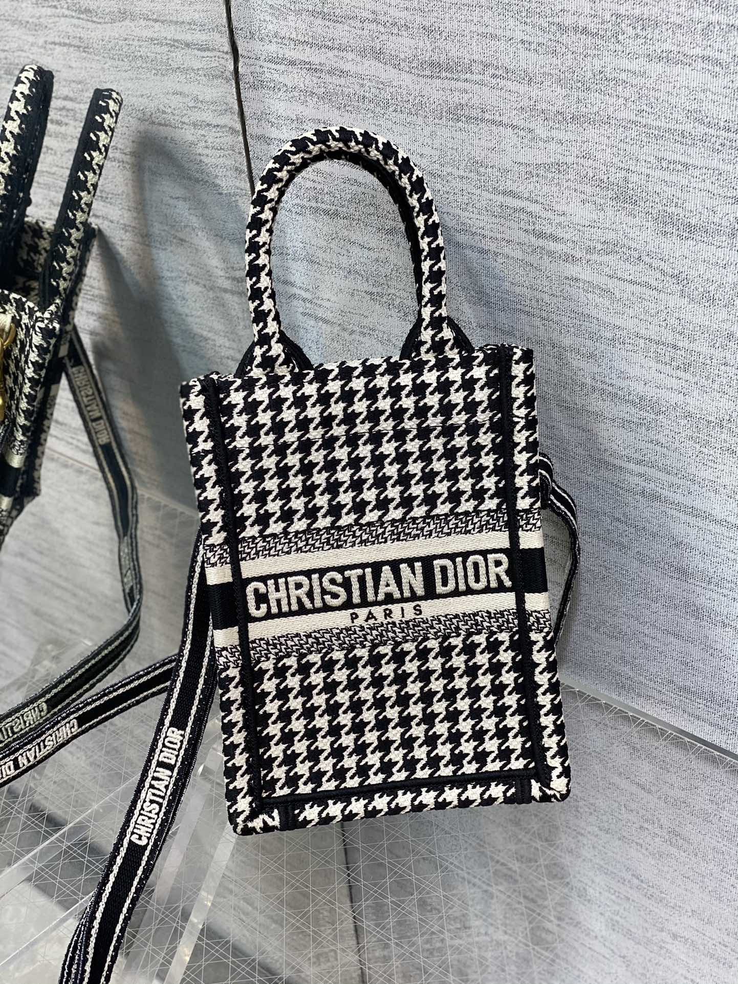 D*or mini book tote-13.5*5*18cm
