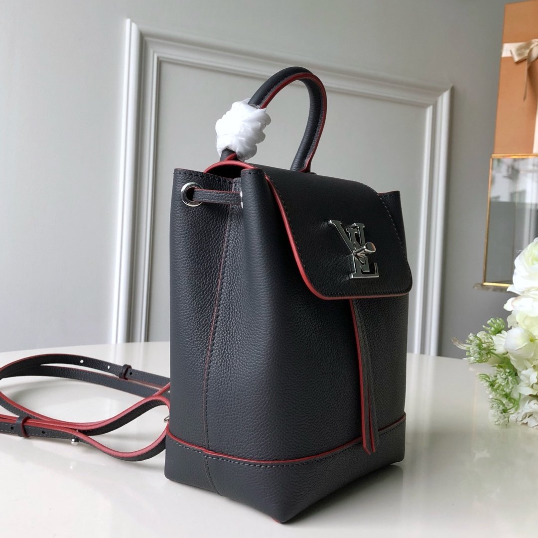 l0*is V*t0n backpack m54573-16*19.4*10cm