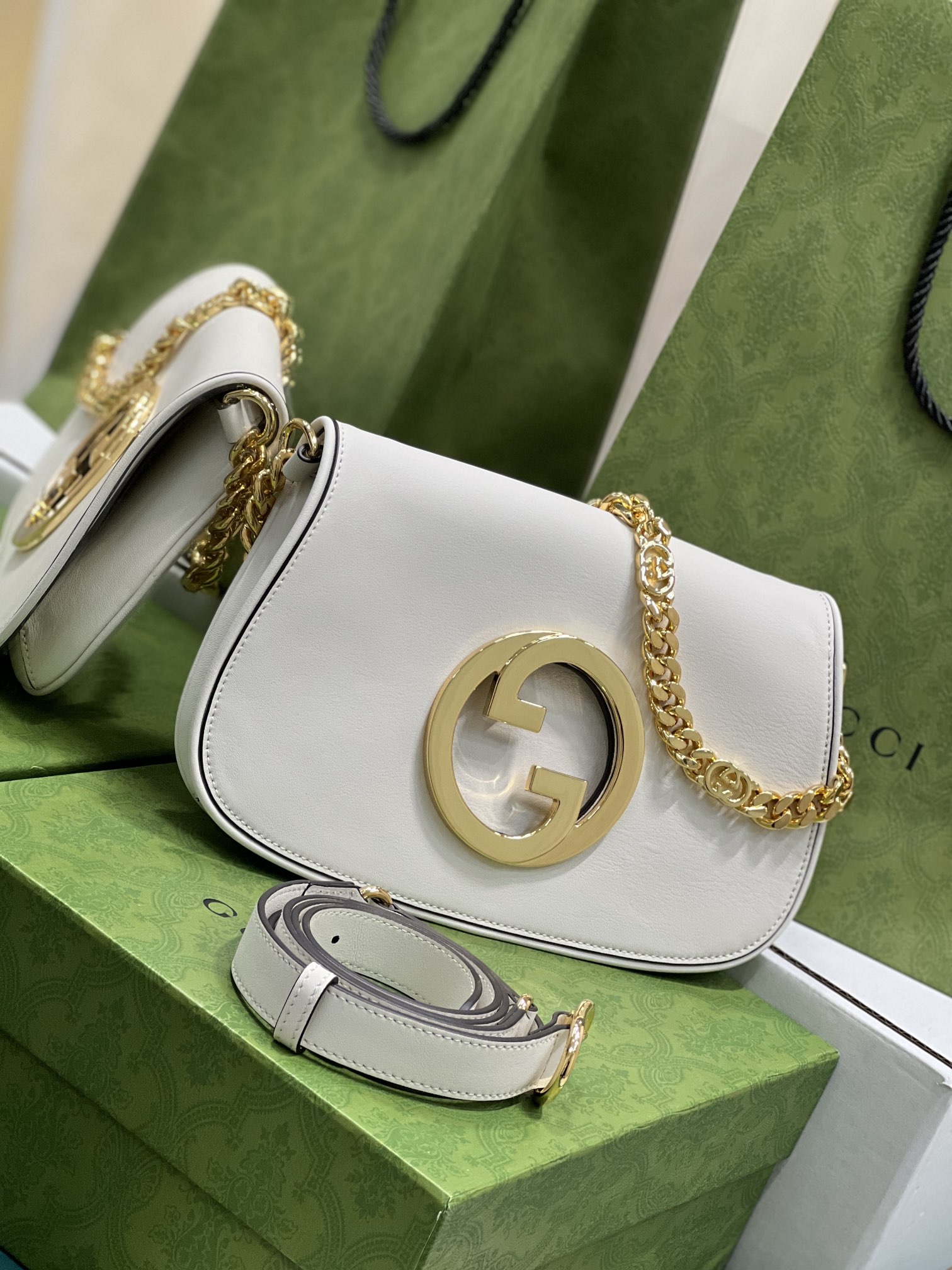 G*u*i blondie shoulder bag-28*16*4cm
