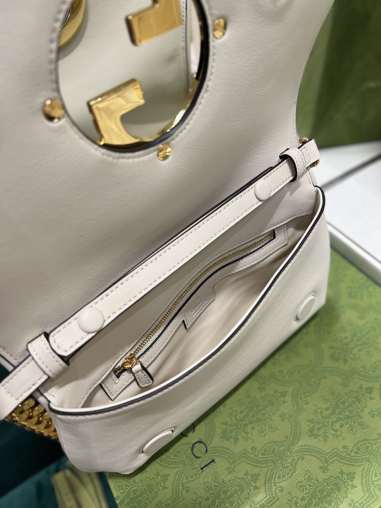 G*u*i blondie shoulder bag-28*16*4cm