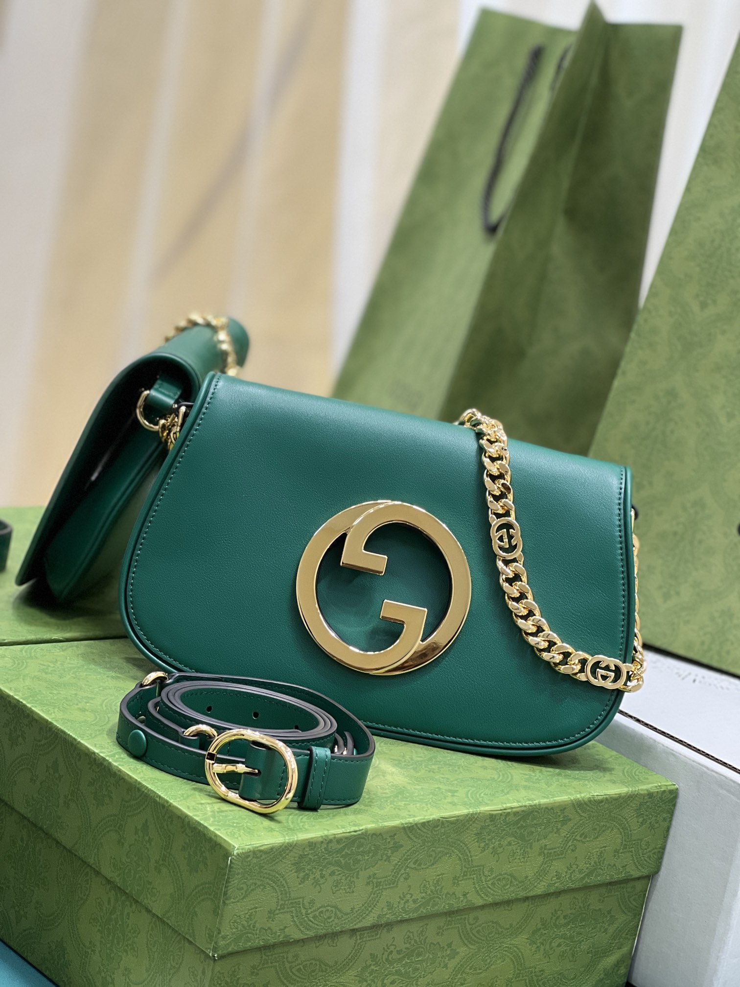 G*u*i blondie shoulder bag-28*16*4cm